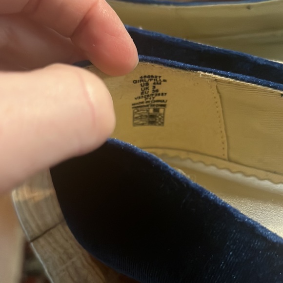 2/$30 Lands' End Love velvet slippers - Picture 6 of 6